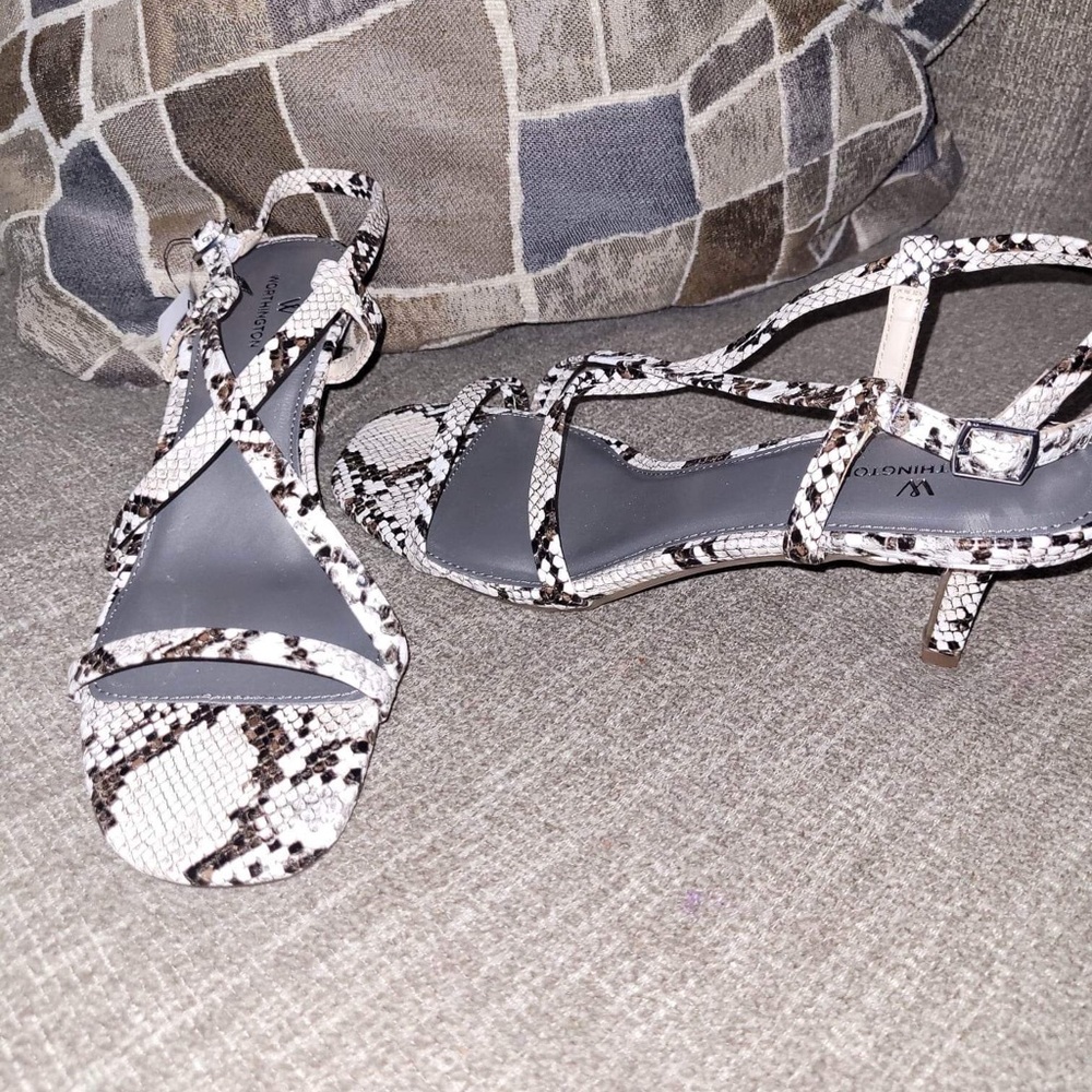 Brand new high heels size 9